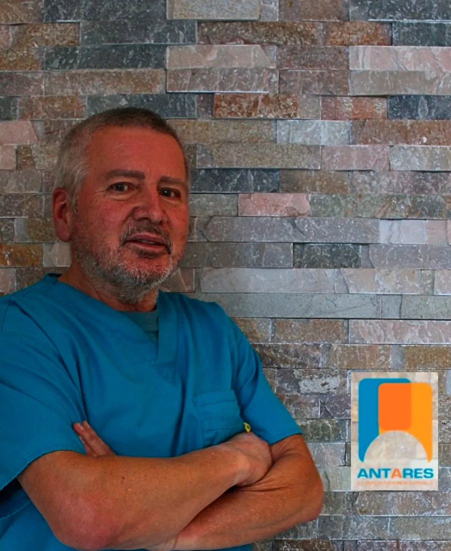 Dr. Carlos Caceres Collao